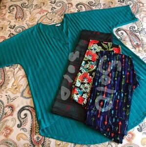 LuLaRoe Lindsay Kimono And Floral Leggings